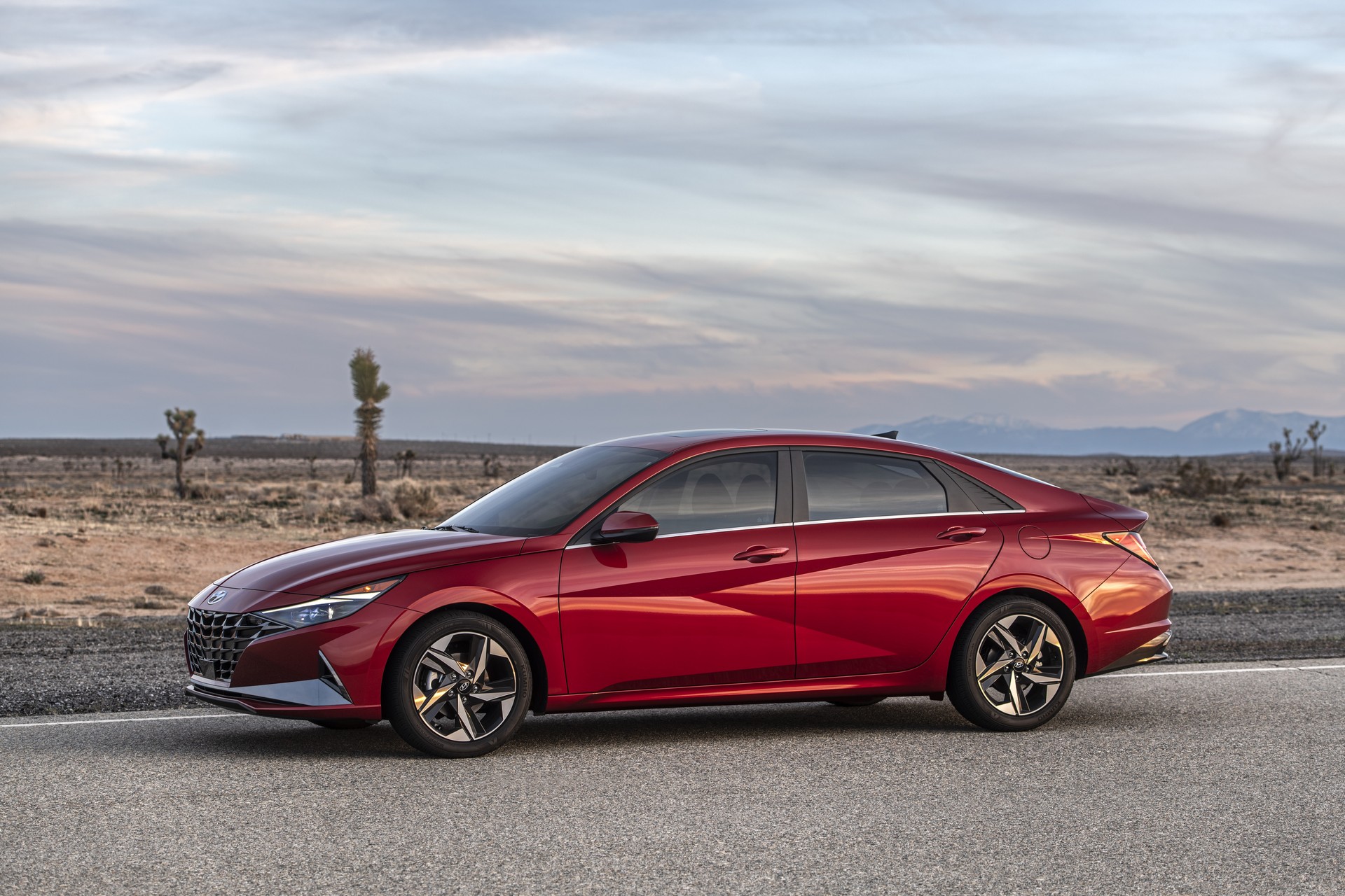 2021 Hyundai Elantra Starts At $19,650 While N Line Costs $24,100 ...