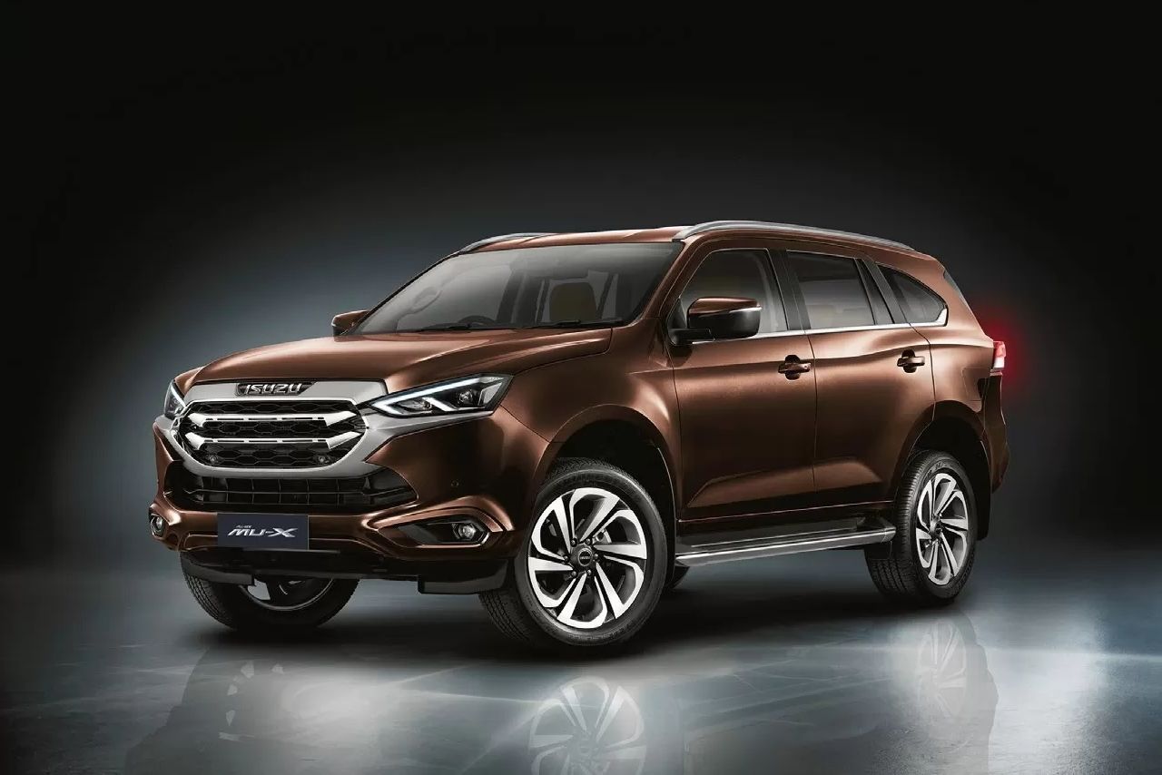 All New 21 Isuzu Mu X Breaks Cover As The D Max S Suv Variant Carscoops