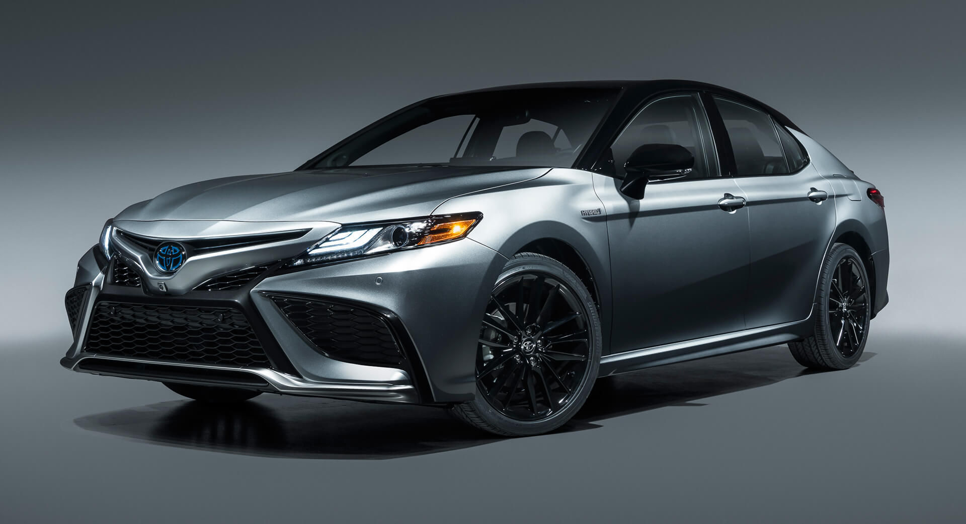 Фото toyota camry 2021