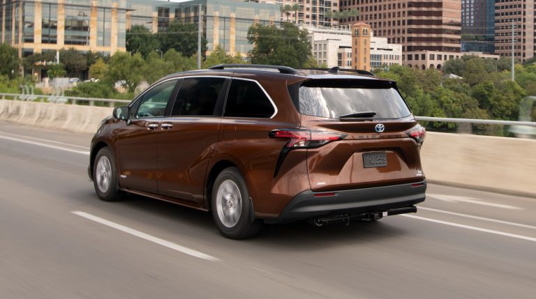 2021 Toyota Sienna Hybrid Launching Next Month From $34,460 | Carscoops