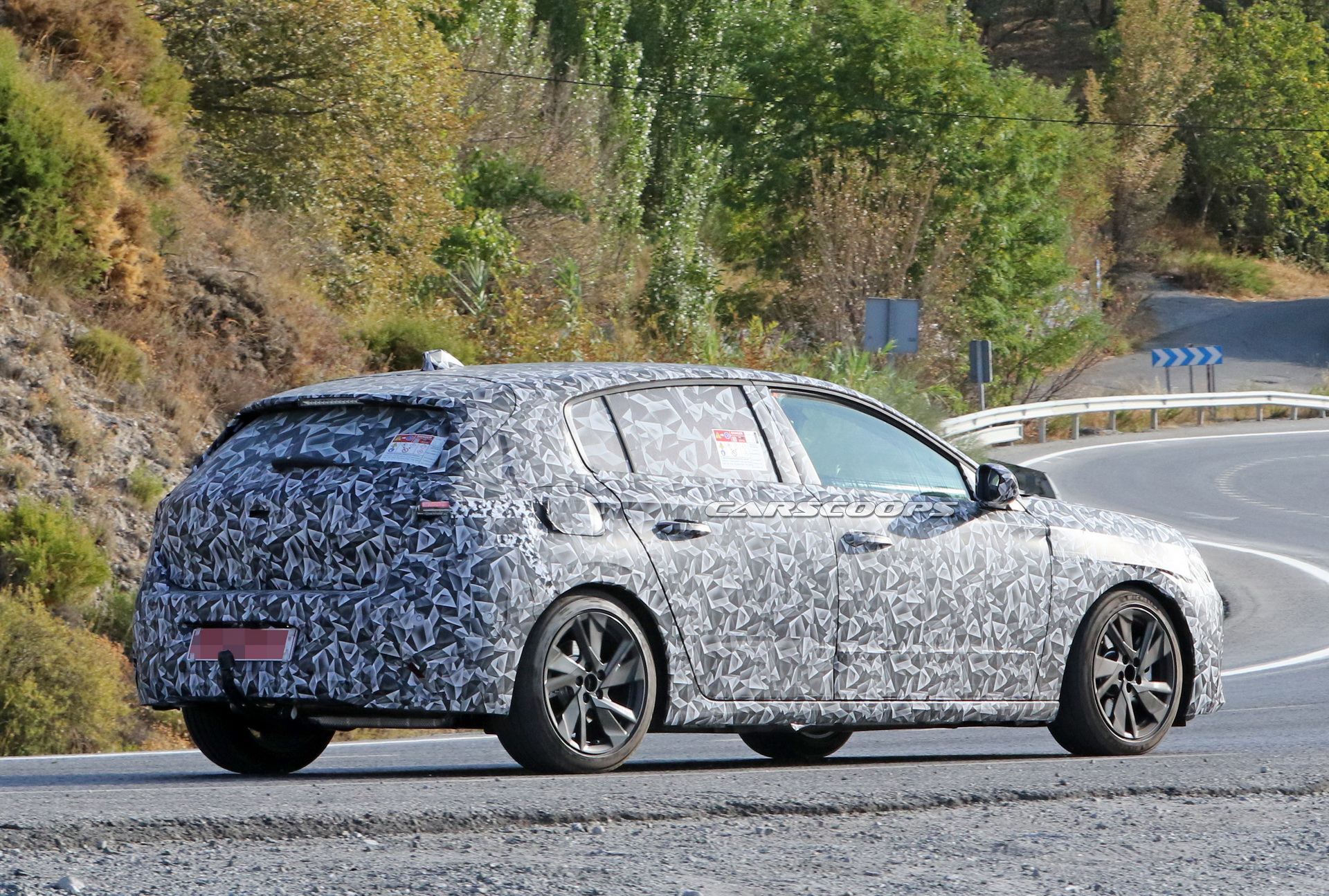 22 Peugeot 308 French Vw Golf Rival Aims At A Bigger Slice Of A Shrinking Segment Carscoops