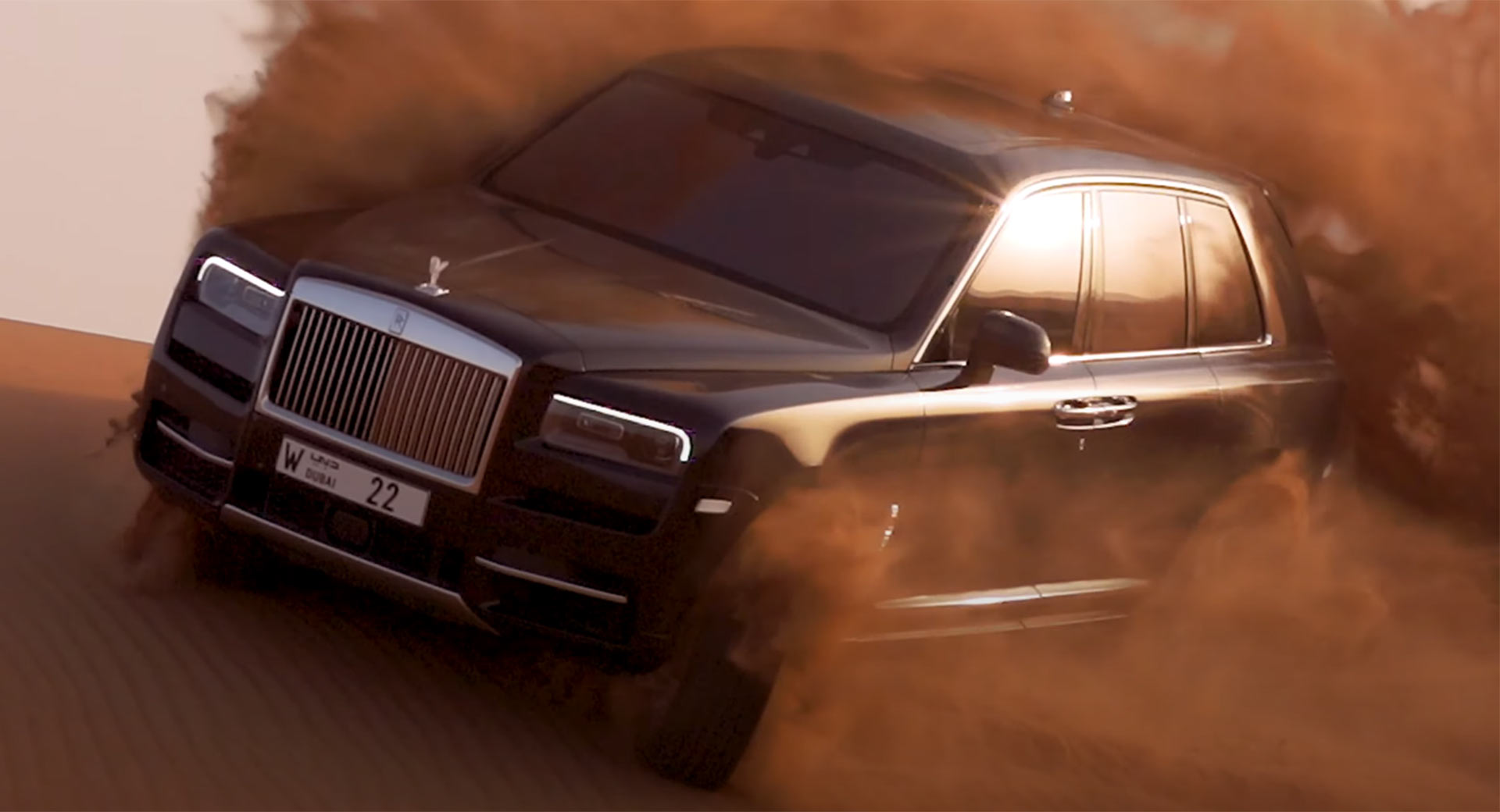 Rolls Royce Cullinan Looks Right At Home In The Sand Dunes Of Dubai Carscoops