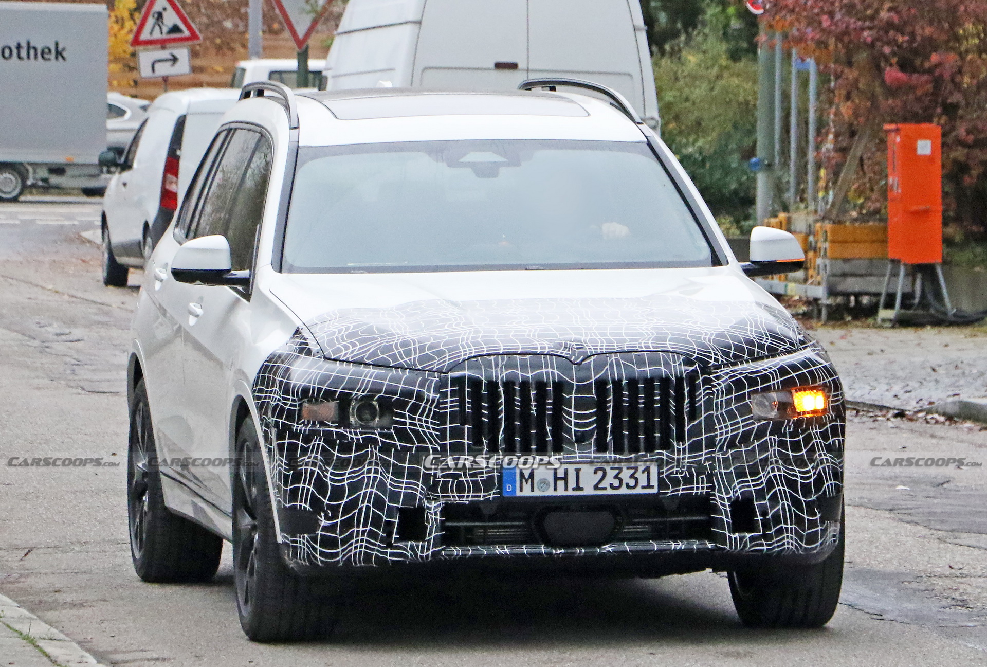 BMW-X7-Facelift-2.jpg