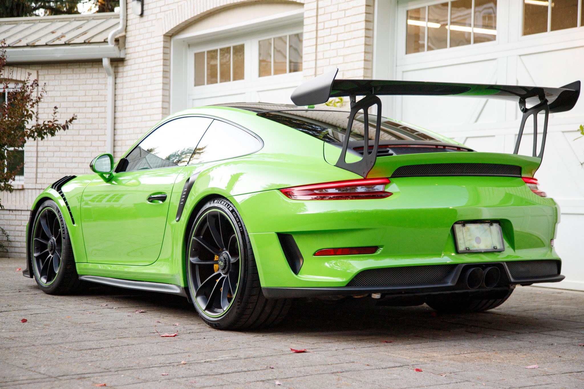 What A Better Way To Go Green Than With A Porsche 911 GT3 RS Weissach ...