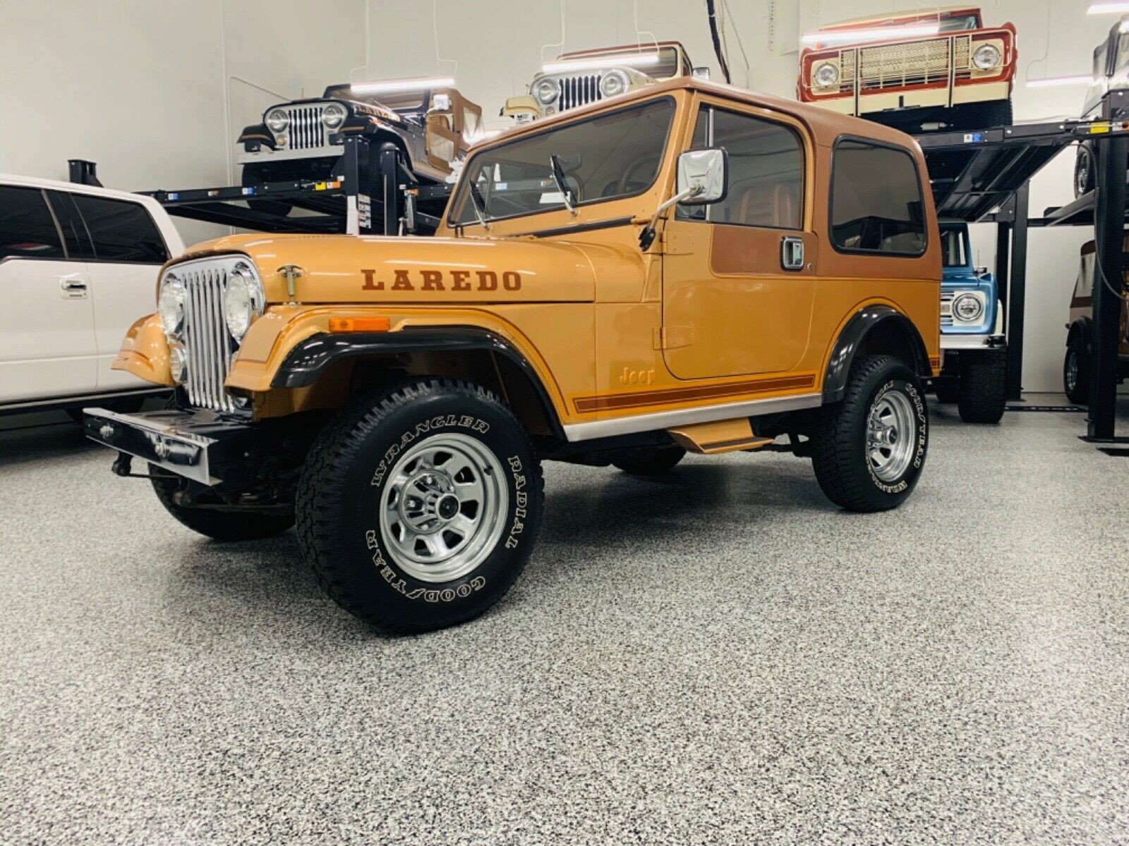 This 27k Mile Jeep CJ7 Looks Brand New, But Is It Worth $65,000? | Carscoops