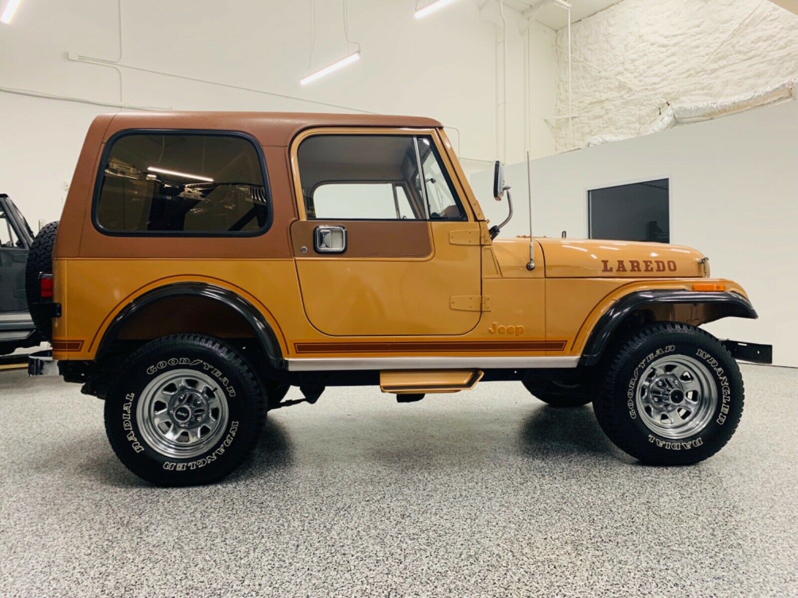 This 27k Mile Jeep CJ7 Looks Brand New, But Is It Worth $65,000? | Carscoops