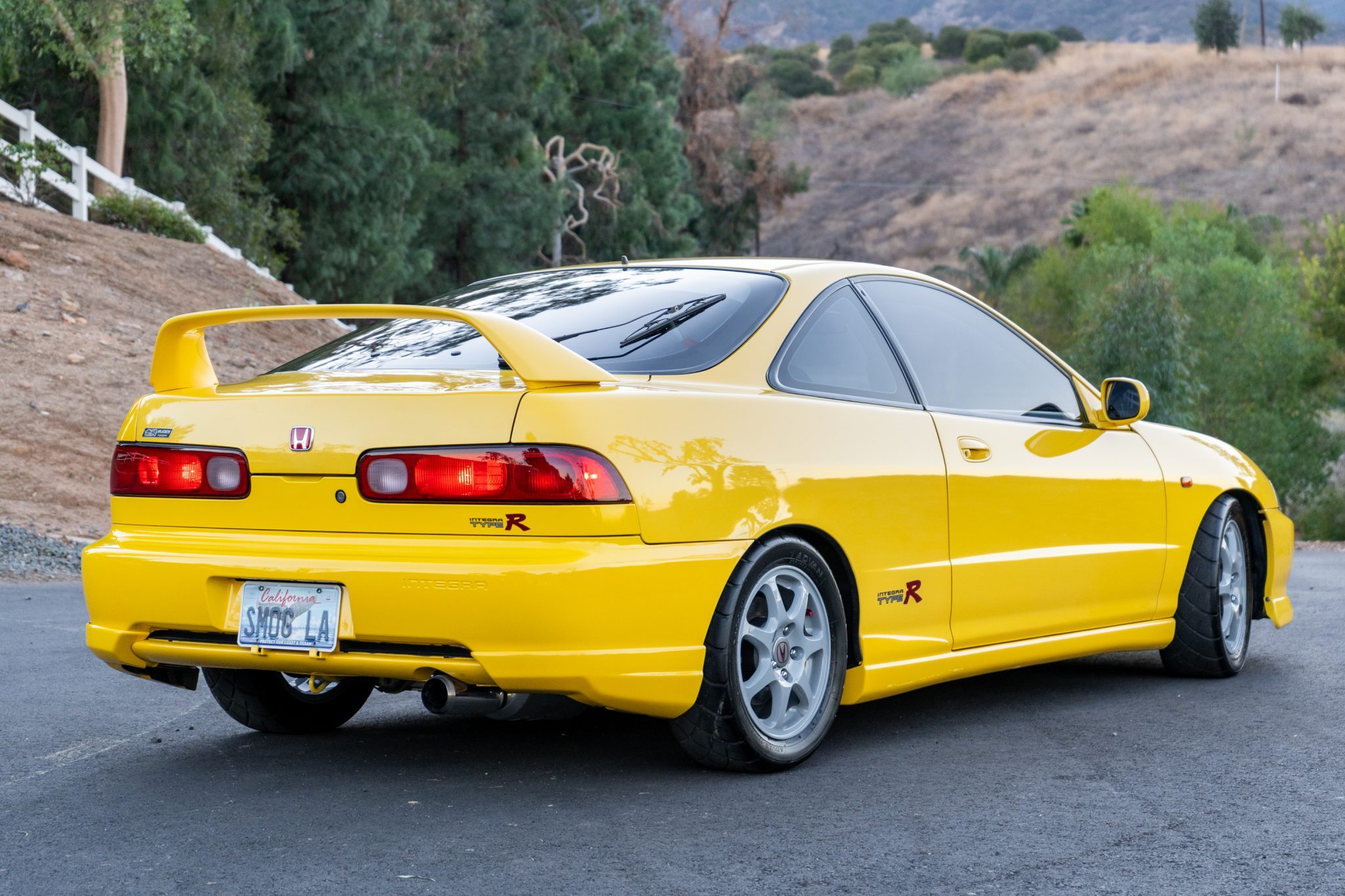 This 01 Acura Integra Type R Ticks All The Right Boxes Carscoops