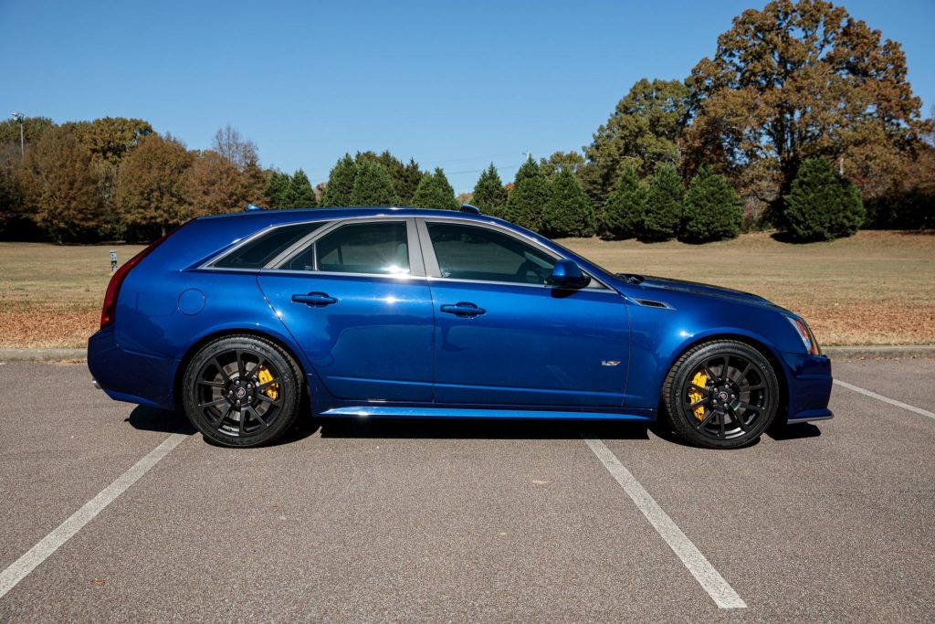 2012 Cadillac CTS-V Wagon Will Knock Your Socks Off And Also Do The ...