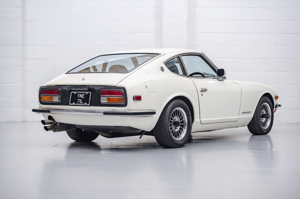 1972 Datsun 240Z With Skyline R33 GT-R Engine Sells For $57,000 | Carscoops