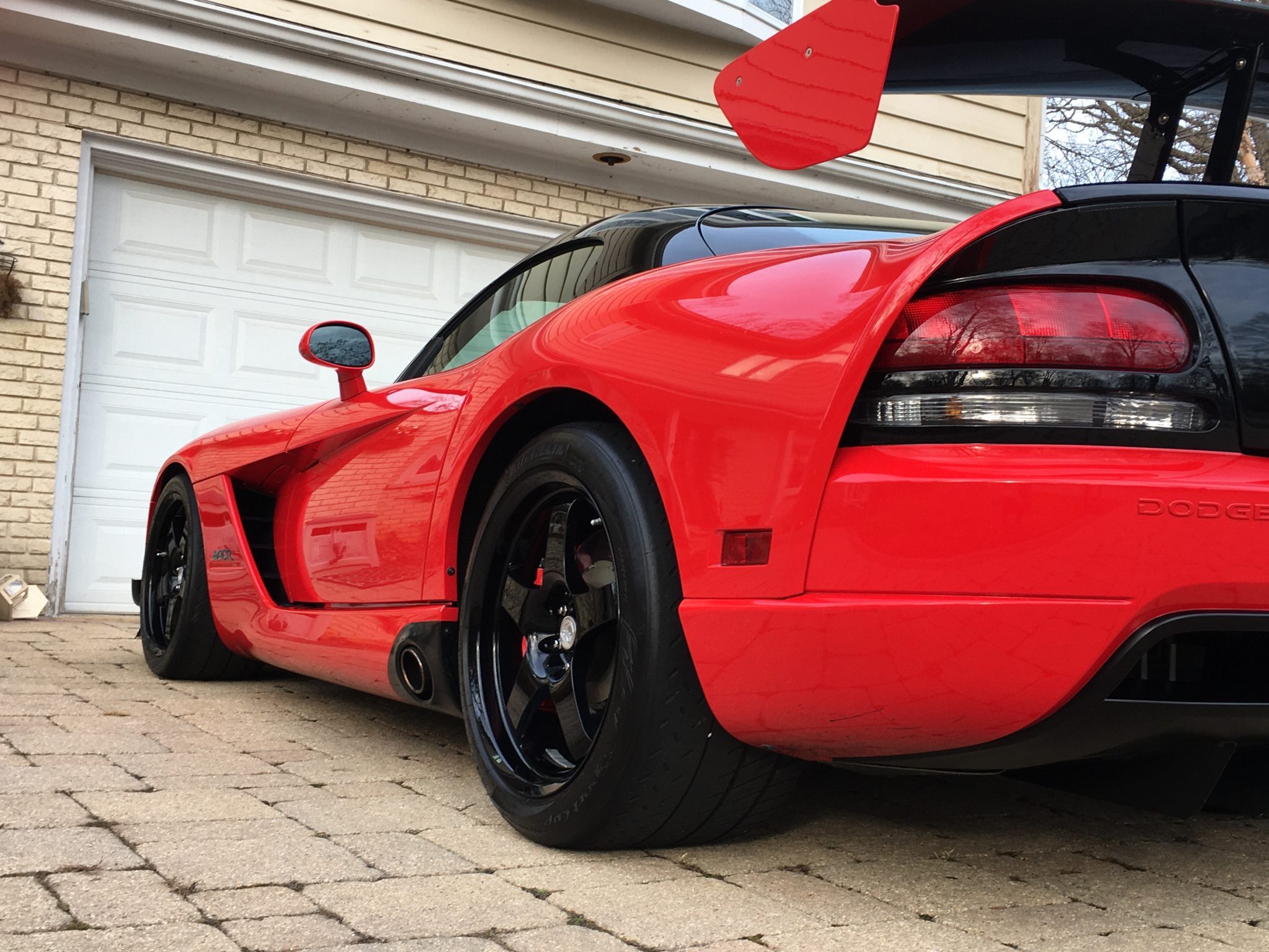 Go To The Track With This Low Mileage 08 Dodge Viper Acr Carscoops