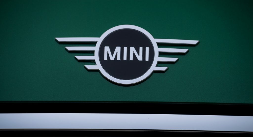  MINI Brand Boss Compares Hatchback To 911, Calls It Central to Brand Identity