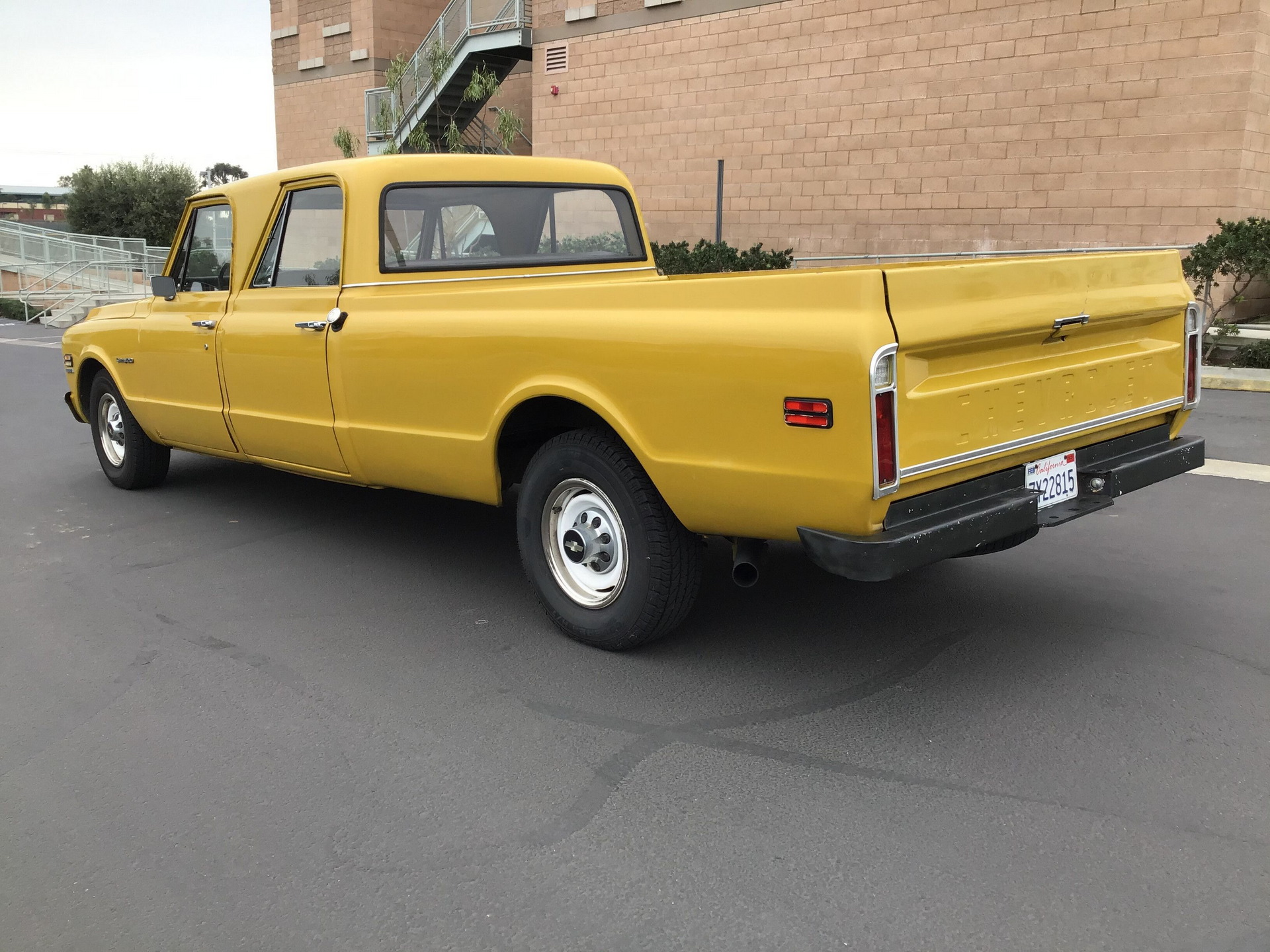 Something About This ’72 Chevy C20 Crew Cab Conversion Seems Off, Doesn ...