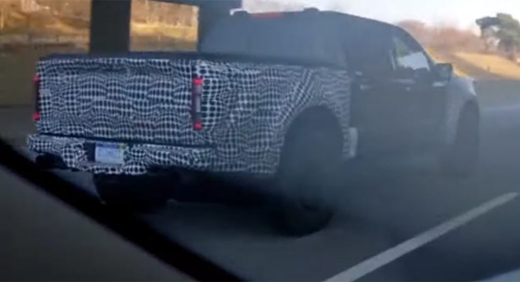  This 2022 Ford F-150 Raptor Seems To Have A Rumbling V8