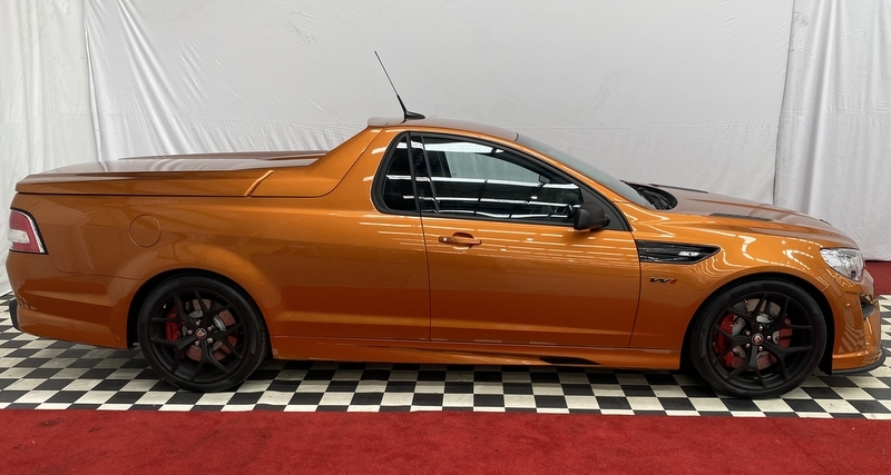 636 Hp Hsv Gtsr W1 Maloo Ute To Sell For Over 500 000 In Australia Carscoops