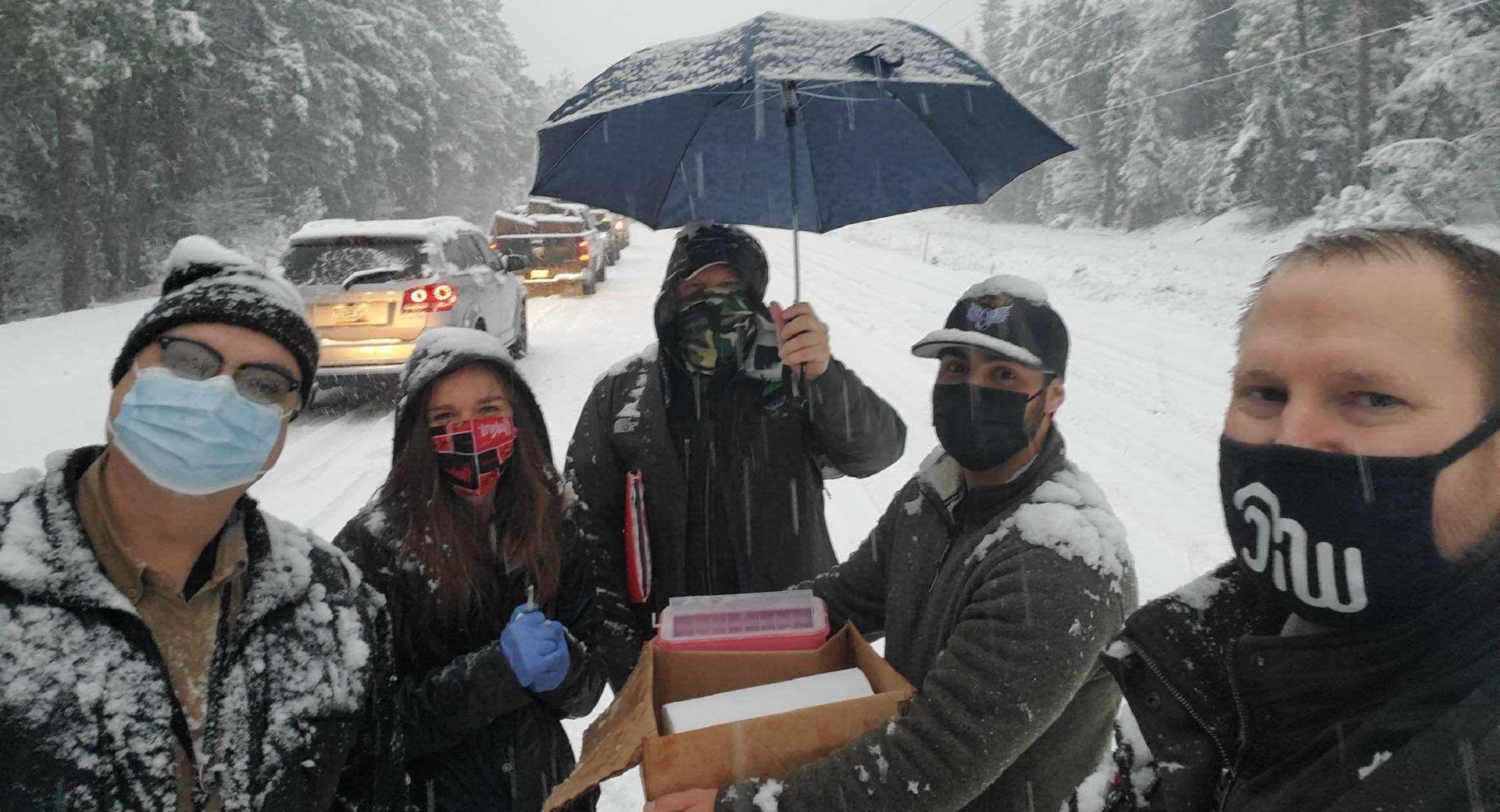Healthcare workers trapped in blizzard give trapped motorists COVID-19 vaccines