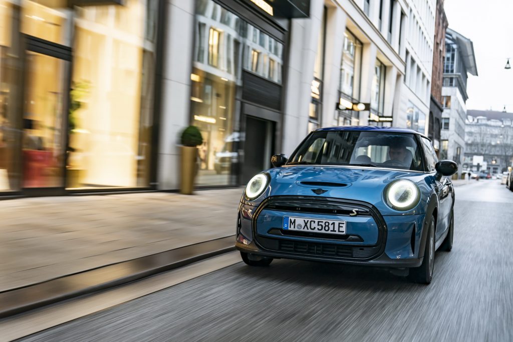 MINI’s Electric Cooper SE Gains Fancy ‘Collection’ Edition With A ...