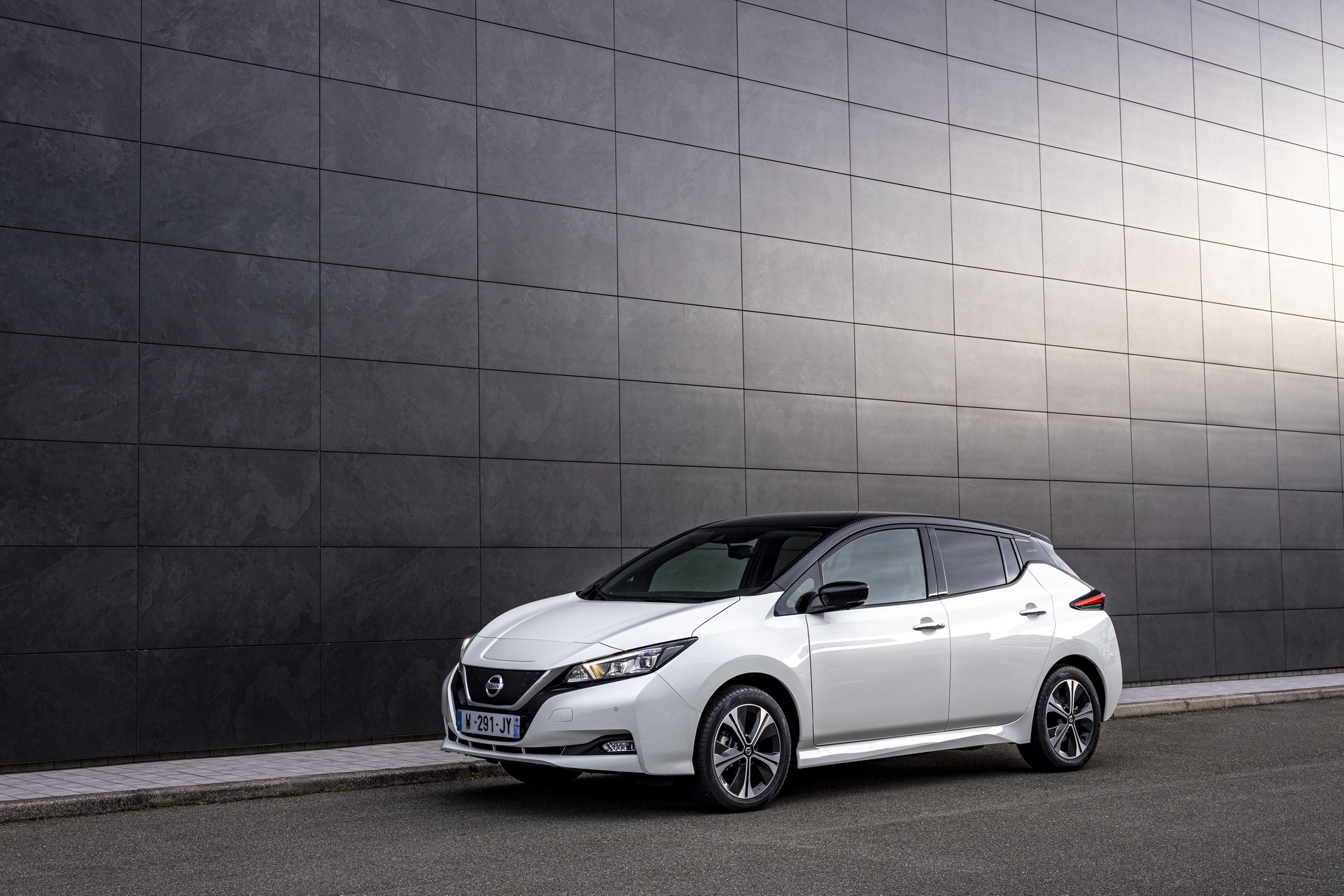 New Nissan Leaf10 Special Edition Celebrates 10th Anniversary Of The Japanese Ev Carscoops