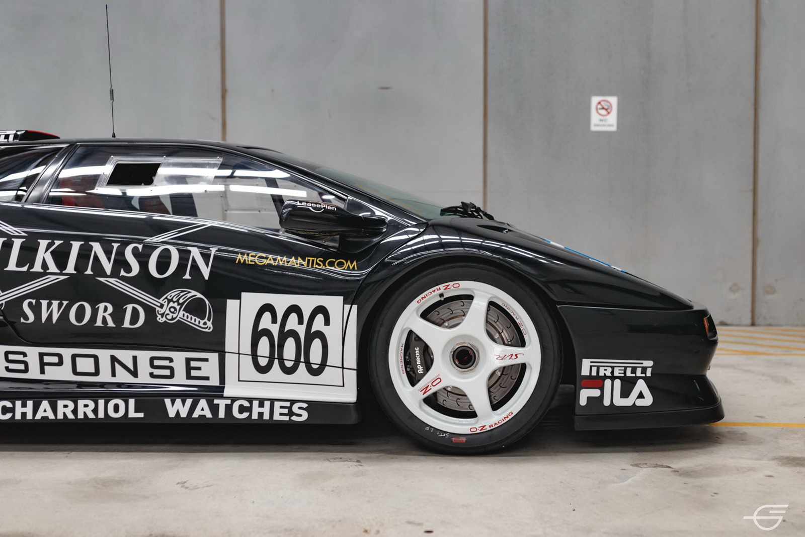 This Lamborghini Diablo SV-R Race Car Will Make Other Supercars Go Look ...