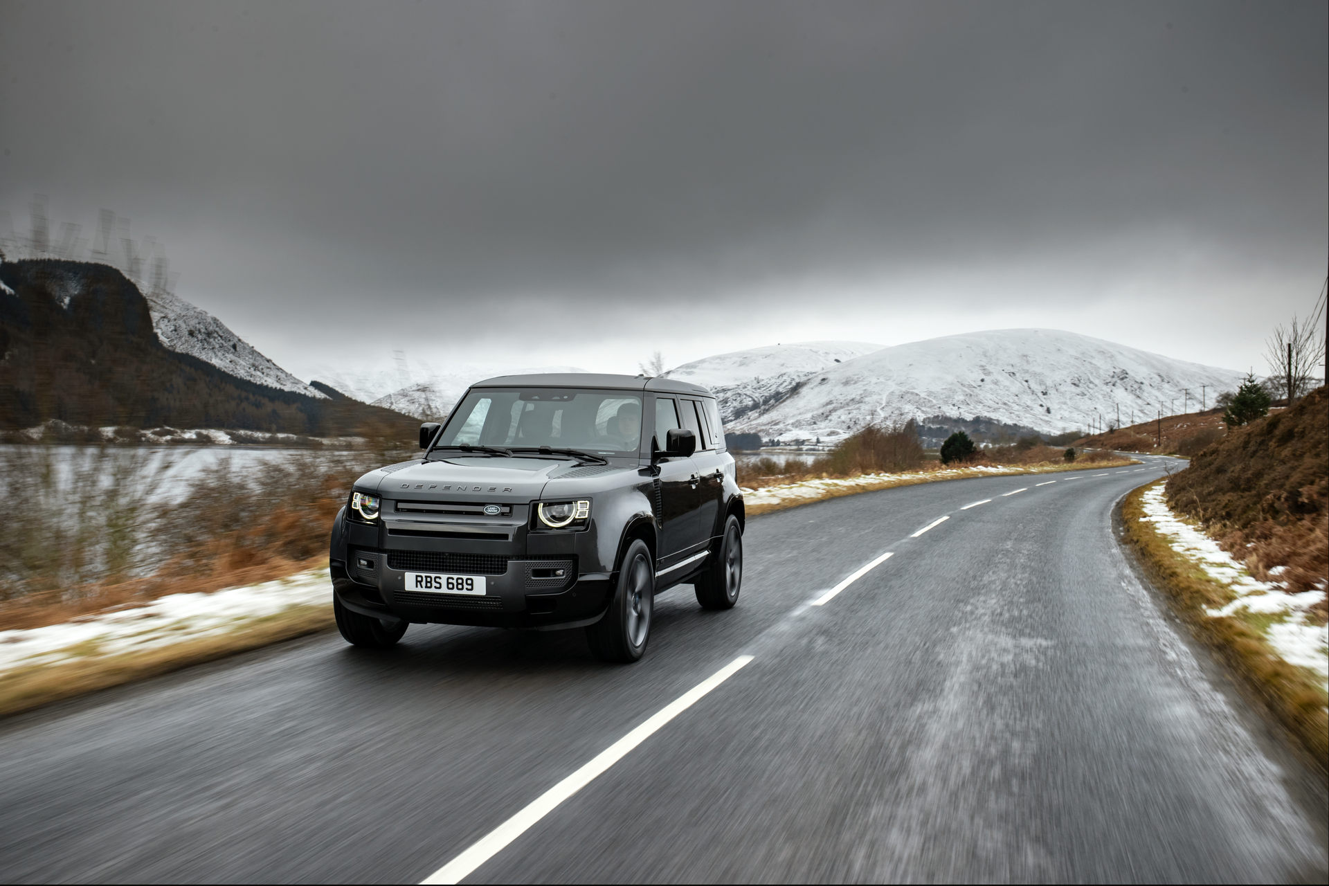 New 2022 Land Rover Defender V8 Lands With 518 HP | Carscoops