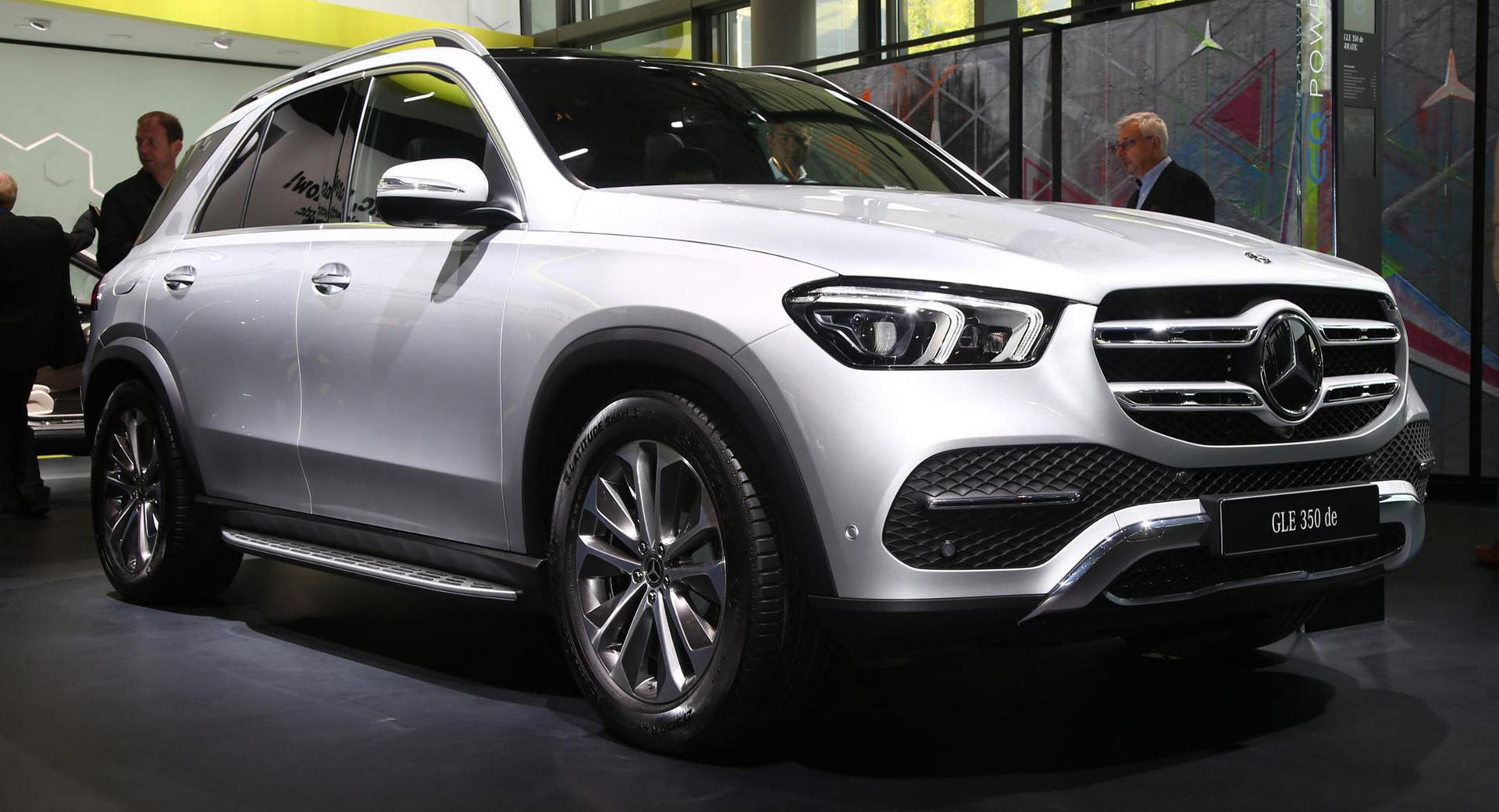 Some 2020 Mercedes GLEs Might Have A Stuck Reverse Light, While Handful ...