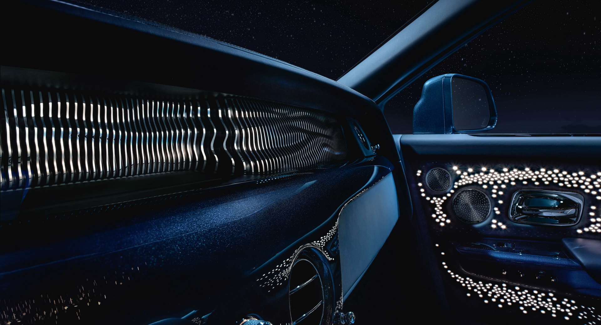 PHOTOS: Rolls-Royce Phantom Starlight Headliner