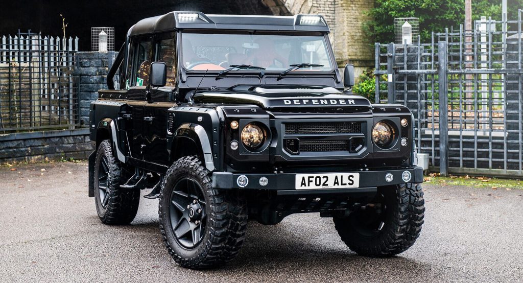 toren overloop Opschudding Kahn's 2015 Land Rover Defender Pickup Looks Ready For The End Of Days |  Carscoops