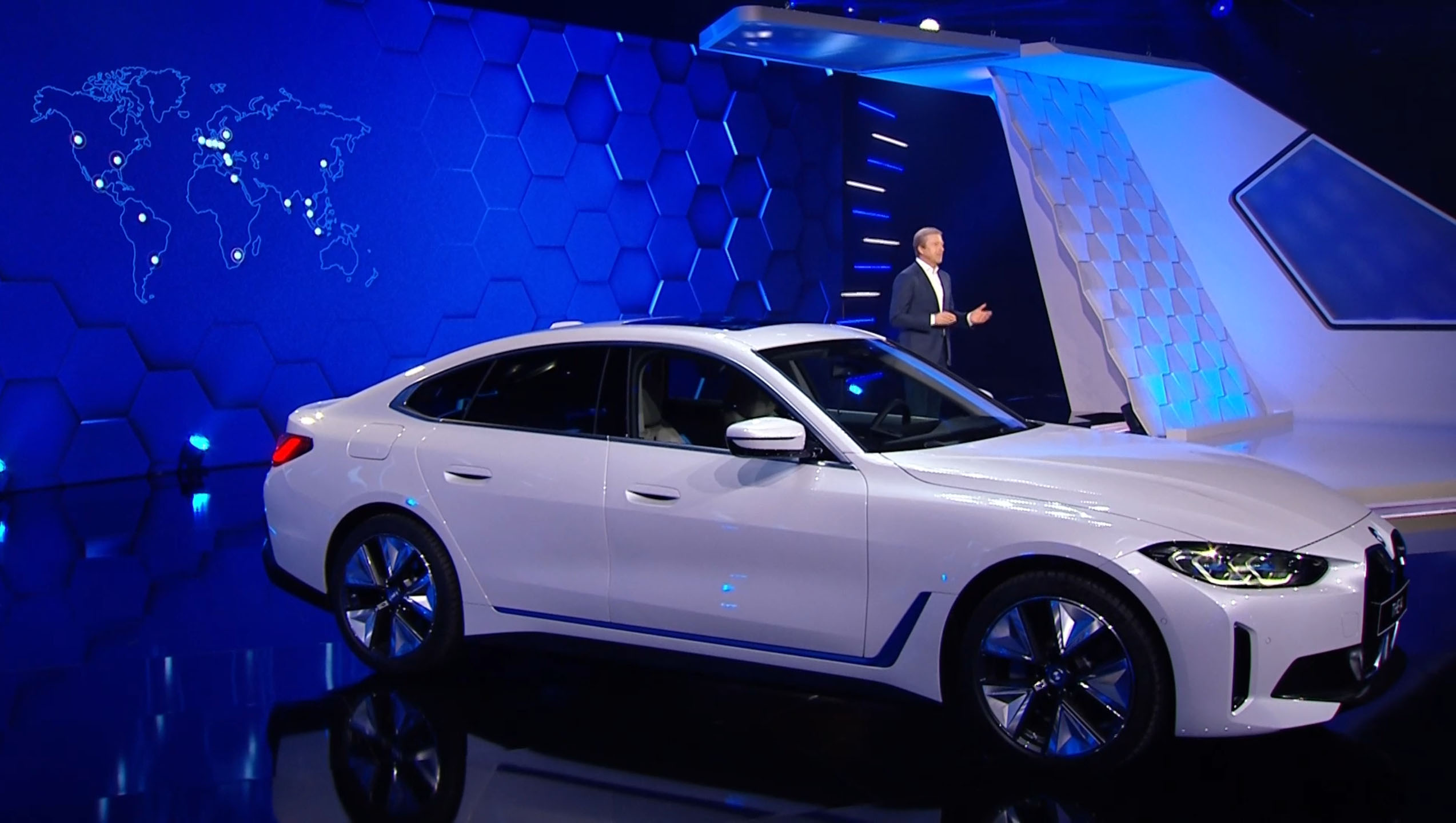 New BMW i4 Electric Sedan Coming For Tesla Model 3 With Up To 523HP And ...