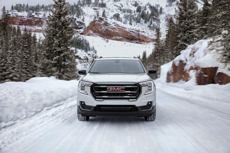 2022 GMC Terrain Debuts With Updated Looks, Rugged New AT4 Variant