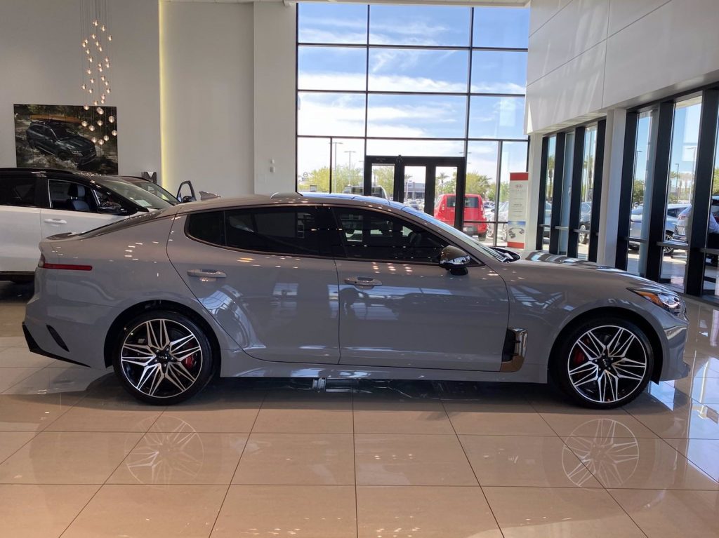 Uh-Oh: 2022 Kia Stinger Already Revealed And Available At U.S. And ...