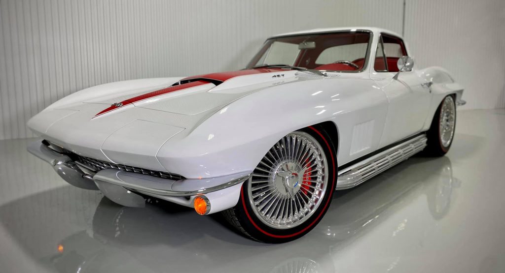  Breathtaking C2 Corvette Stingray Restomod Looks Like It Has Time-Traveled From 1967