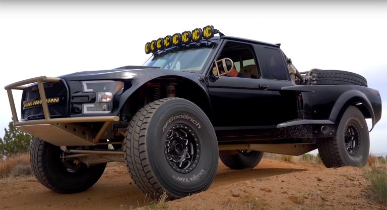 Youd Never Guess But Theres A Ford Ranger Under This Wild Hp Trophy Truck Carscoops