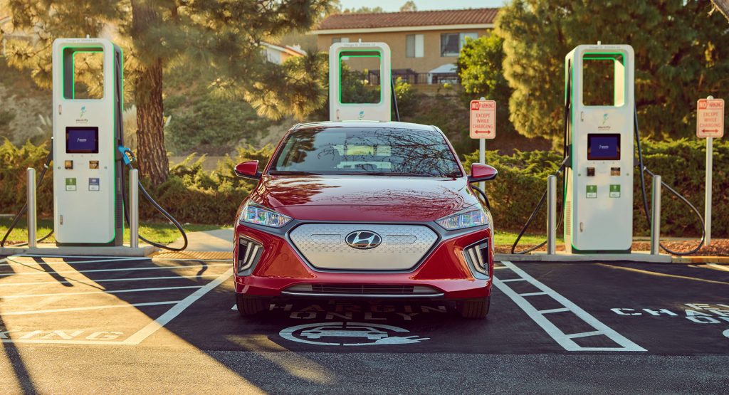  2021 Hyundai Kona Electric And Ioniq Electric Get 250 kWh Of Free Charging