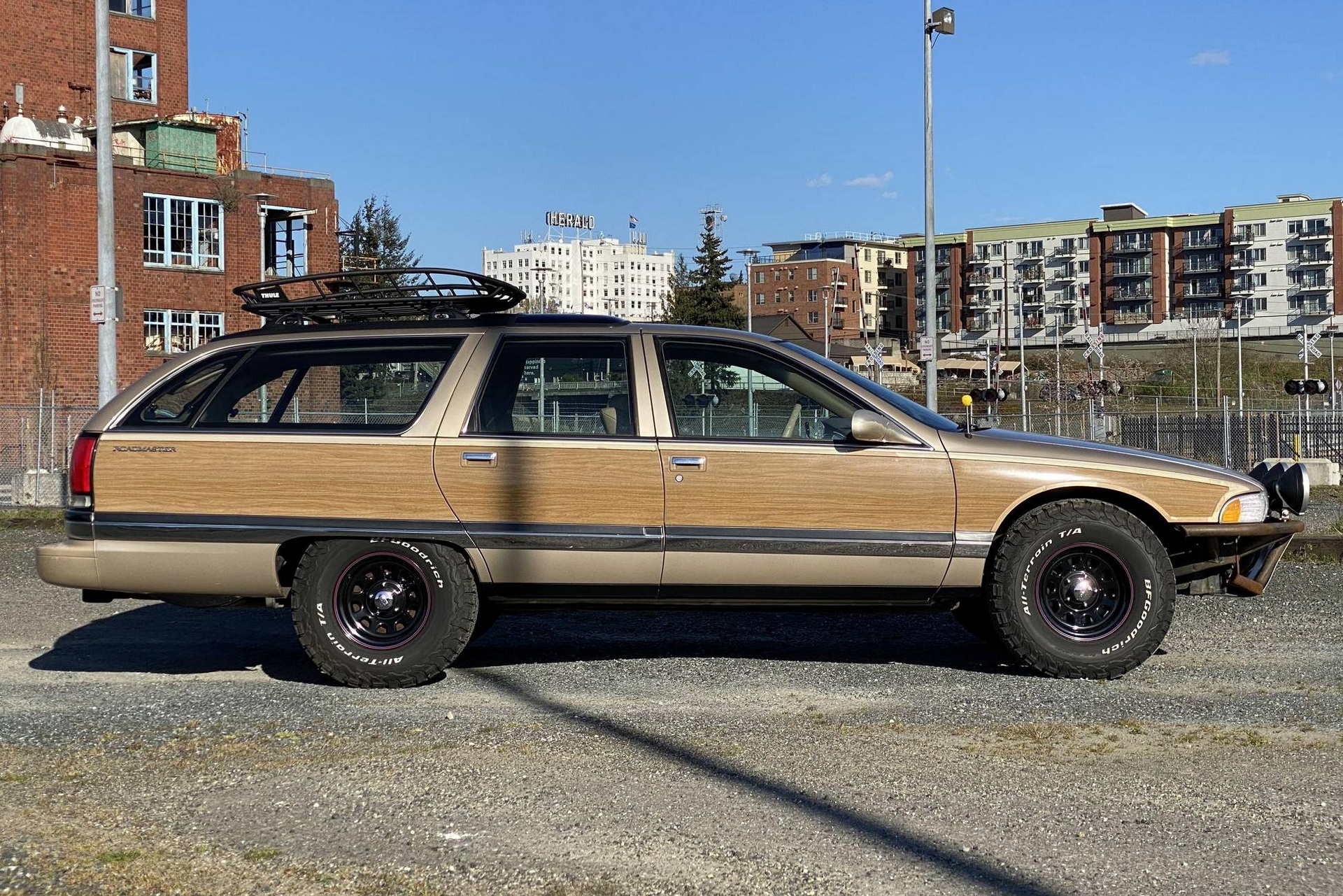 lifted buick roadmaster