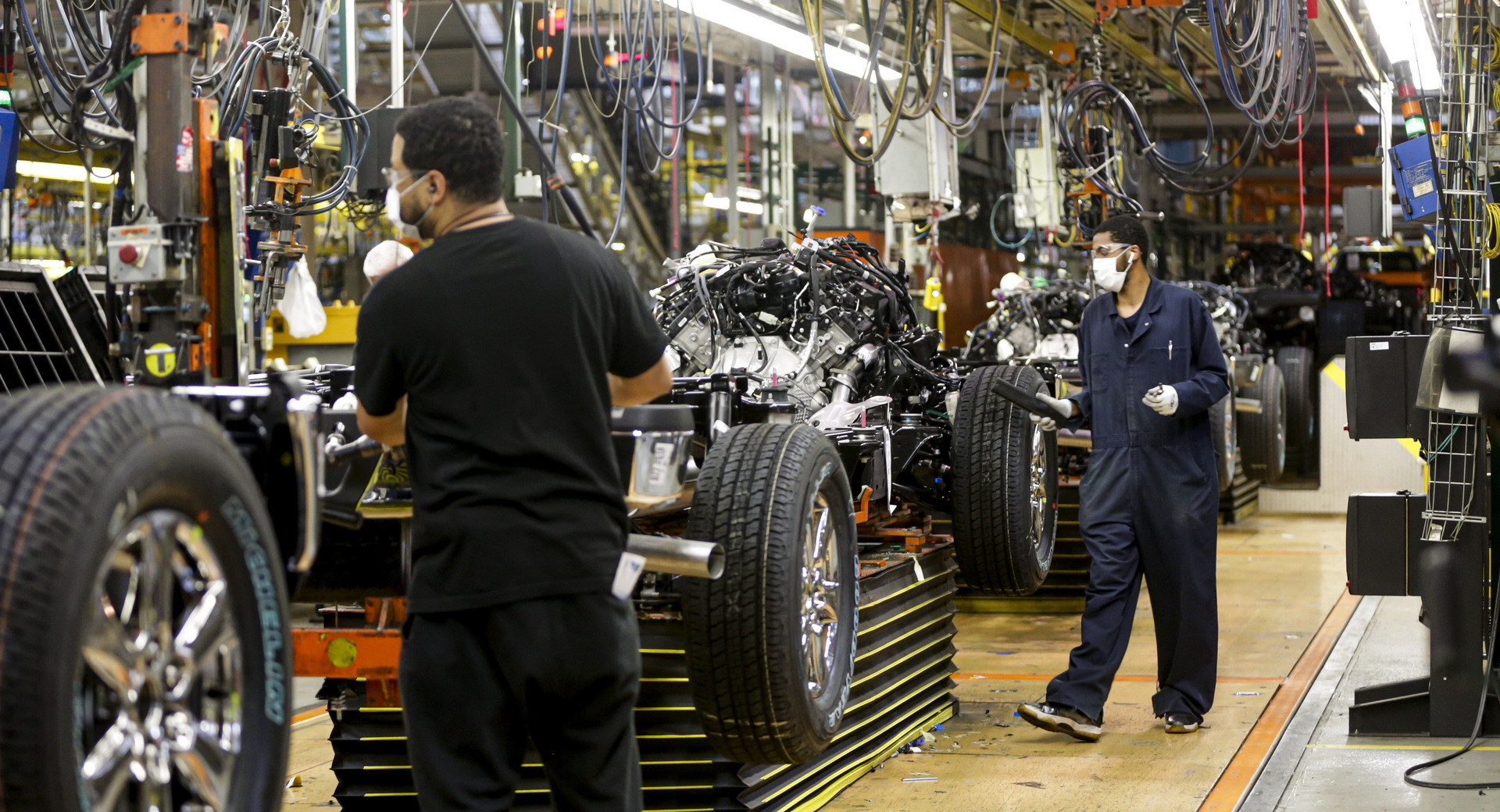 Ford supprime environ 3 000 emplois, dont la plupart aux États-Unis