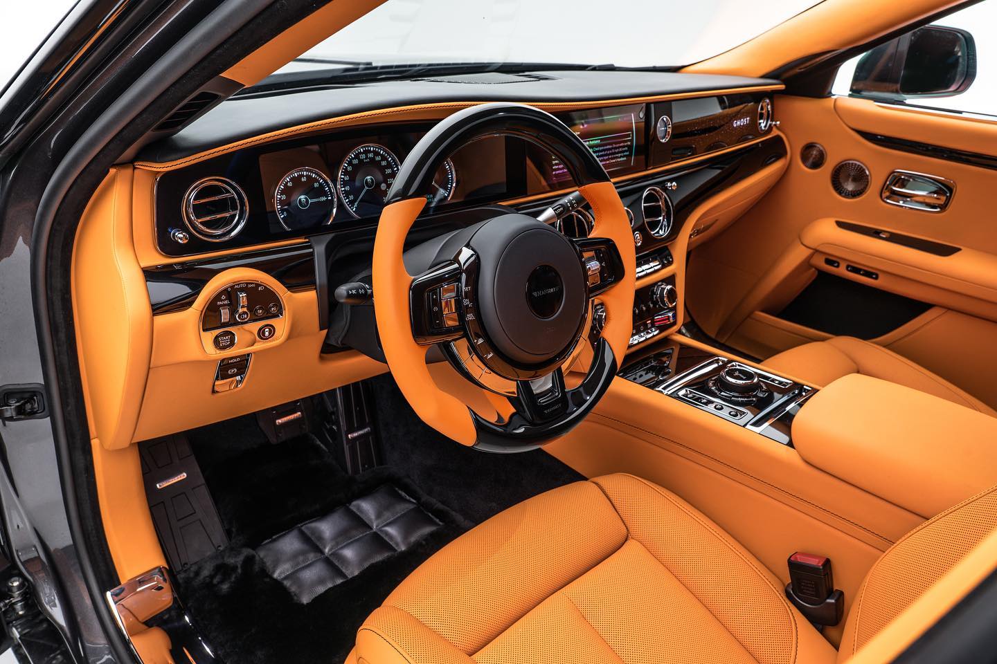 Mansory Brings 2021 RollsRoyce Ghost In Touch With Its Golden Side   Carscoops