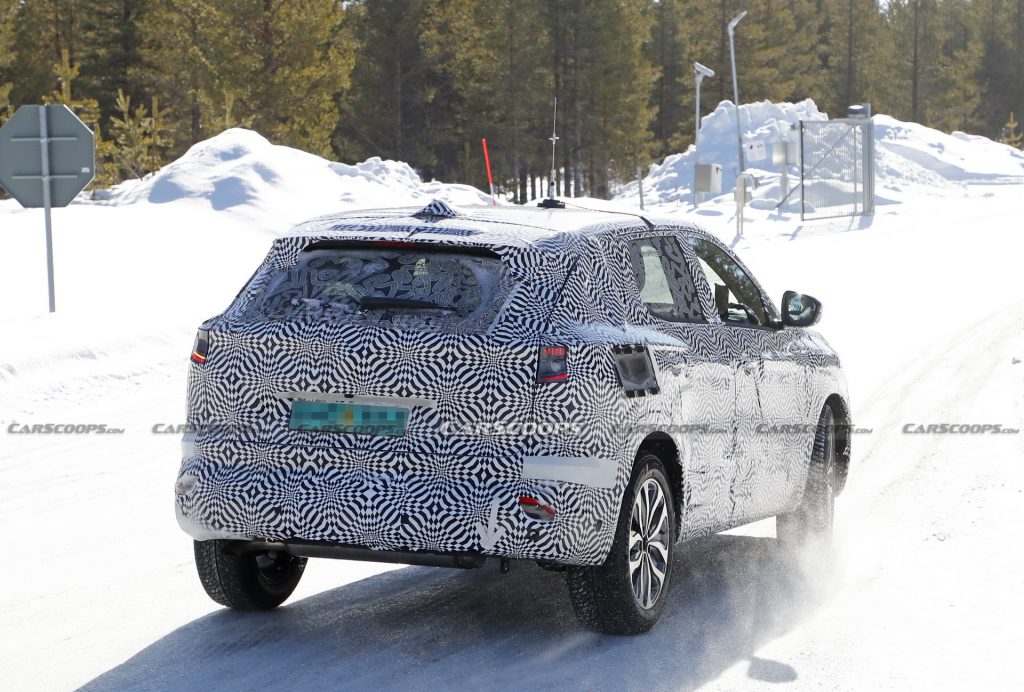 2022 Renault Kadjar Spotted In The Cold Hiding Most Of Its Secrets ...