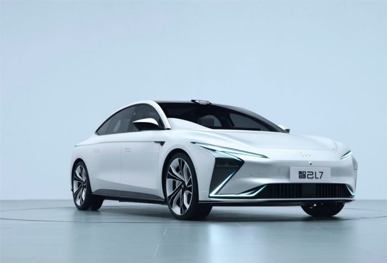 Zhiji L7 Is An Electric Sports Sedan From China With Wireless Charging ...