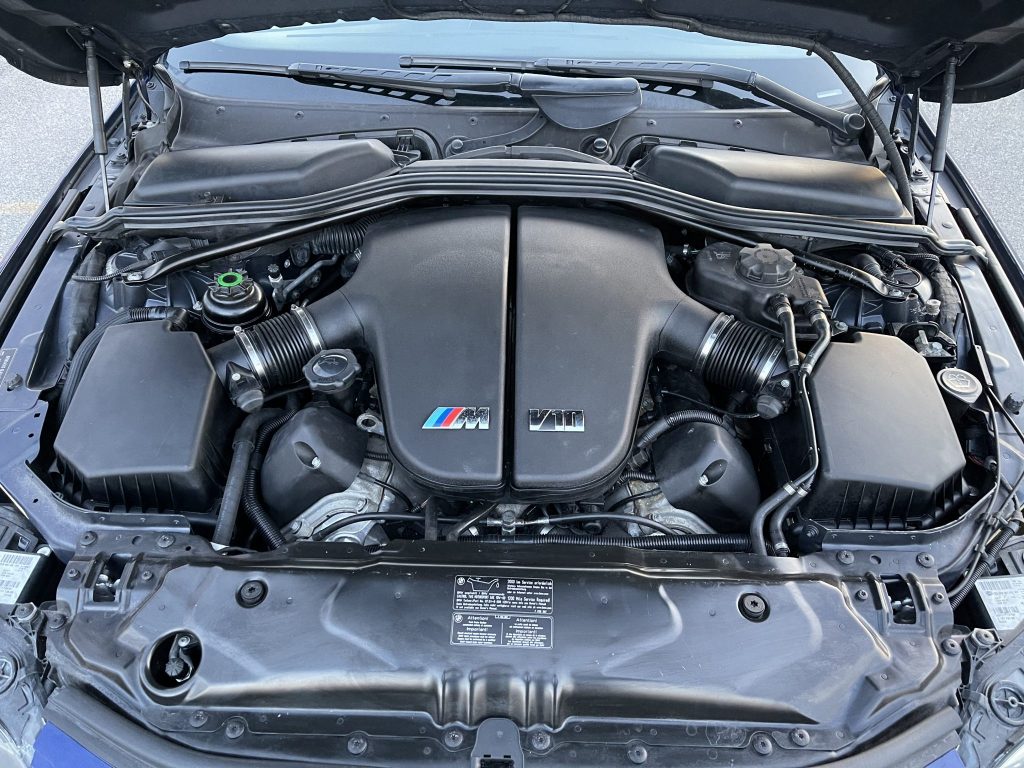 Picture of 2005 BMW M5 engine? - AutoSpies Auto News