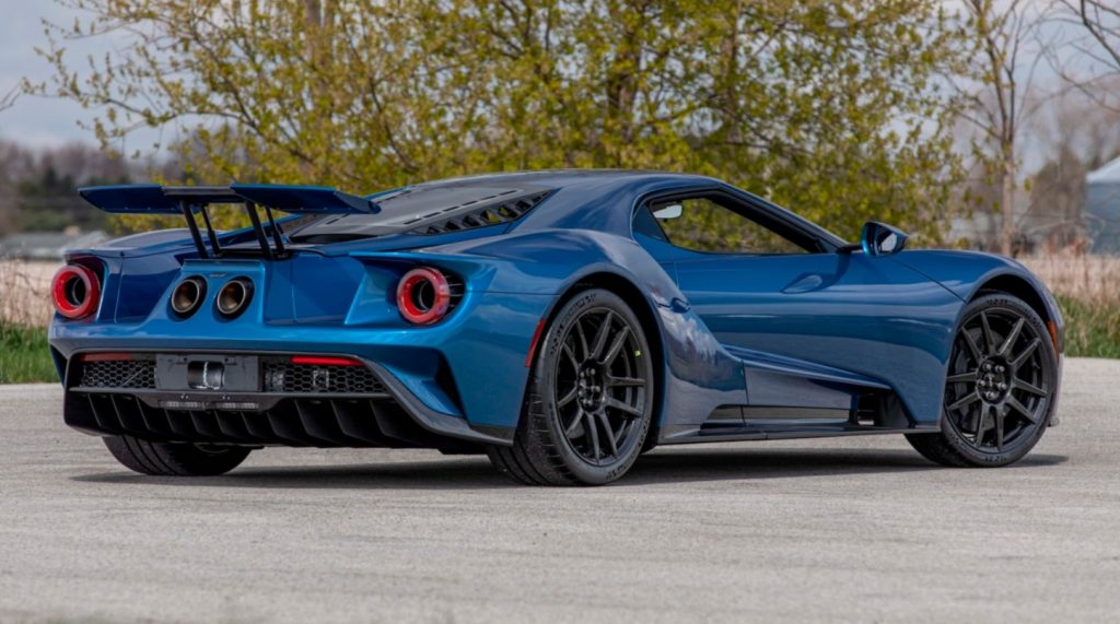 Which Of These Two Low-Mileage 2019 Ford GTs Would You Prefer? | Carscoops