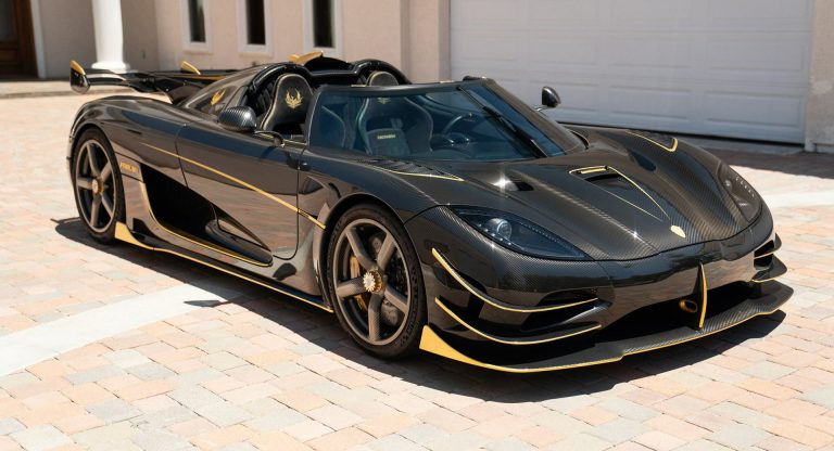 the-one-off-koenigsegg-agera-rs-phoenix-is-looking-for-a-new-home