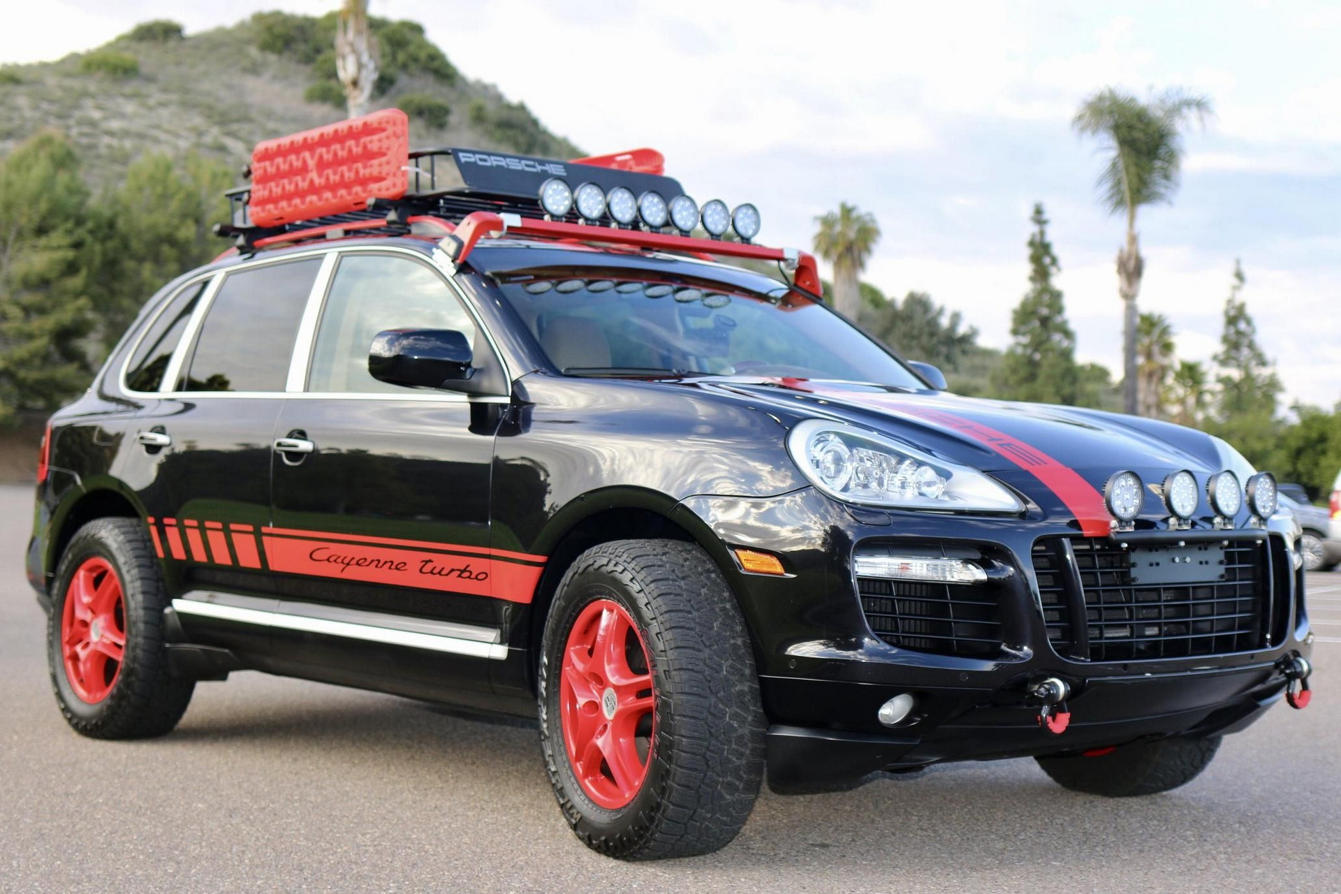 porsche cayenne light bar