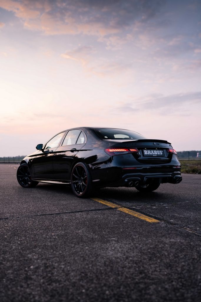 Brabus 800 Is A 789 HP 2021 Mercedes-AMG E63 That Eats Supercars For ...