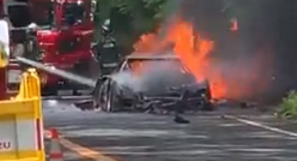  Ferrari F40 Destroyed After Catching Fire In Japan