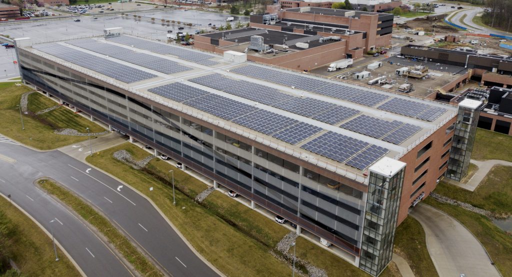  Ford Uses 2,159-Panel Solar Array To Power EV Chargers At Its Research & Engineering Center