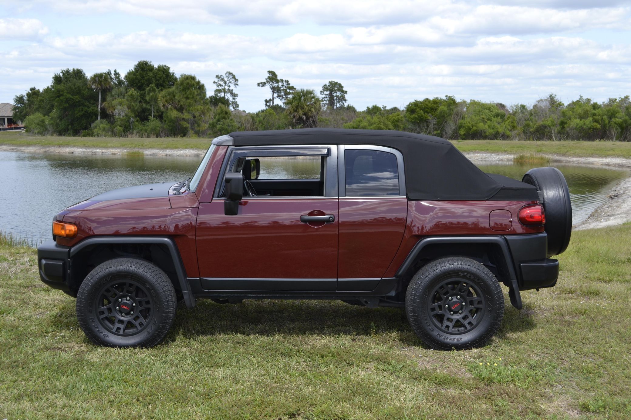 Get A Hold Of The Convertible FJ Cruiser Toyota Never Made | Carscoops