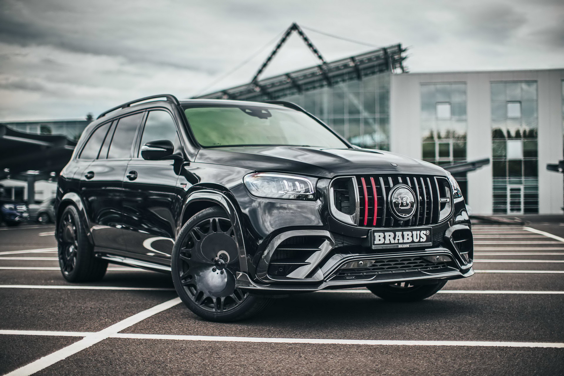 Brabus Puts Mercedes-AMG GLS 63 Into A Nightclub Bouncer Suit | Carscoops