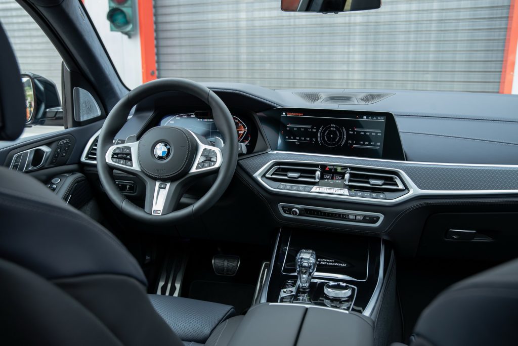 BMW X7 Goes Searching For An M Badge, Finds Dahler Who Gives It 630 PS ...