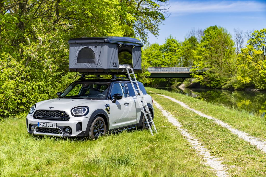 Mini Thinks You’ll Go Camping In The Cooper Se, Launches Rooftop Tent 