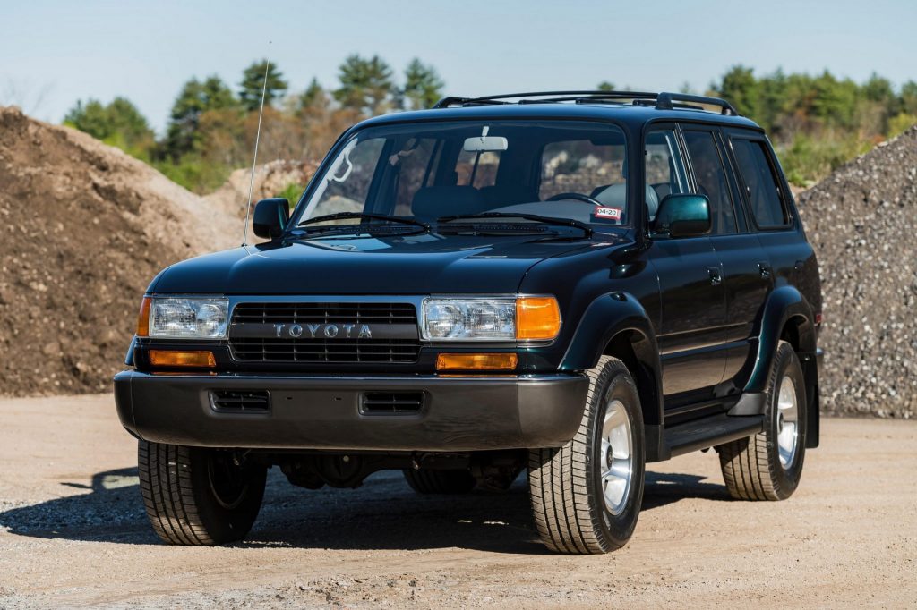 A 1k-Mile 1994 Toyota Land Cruiser Just Sold For A Whopping $136,000 ...