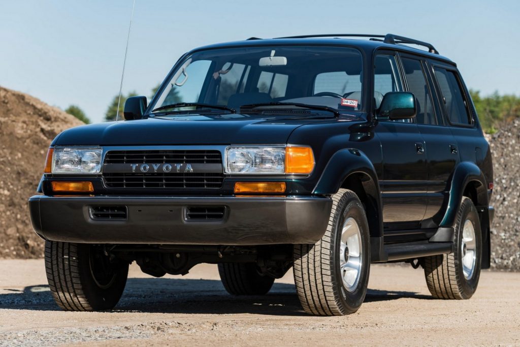 A 1k-Mile 1994 Toyota Land Cruiser Just Sold For A Whopping $136,000 ...